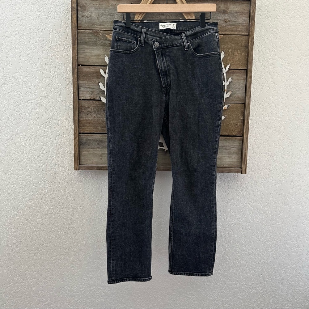Abercrombie & Fitch The 90’s Slim Straight Ultra High Rise 30 10P washed black